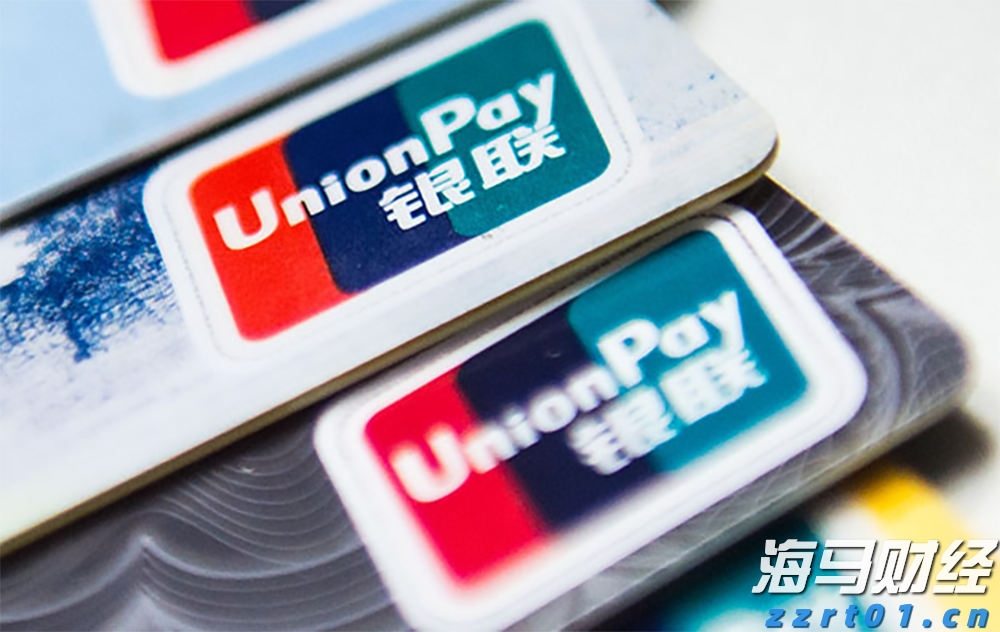 市政务服务中心推出便民措施提升企业办事效率
