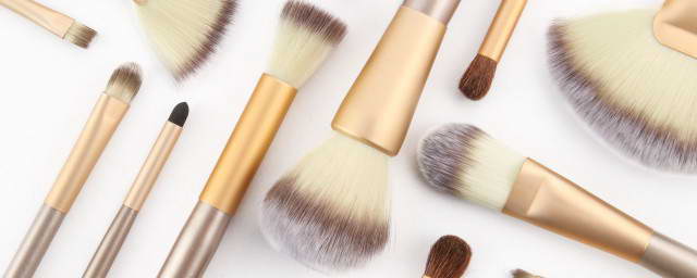 第三届“贵港甄选”周末集市在市区举行