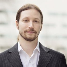 云业务增长32%！谷歌(GOOGL.US)计划850亿美元AI基础设施投资 预告2026年支出将进一步增加